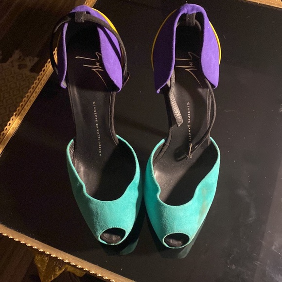 Giuseppe Zanotti - Picture 4 of 11